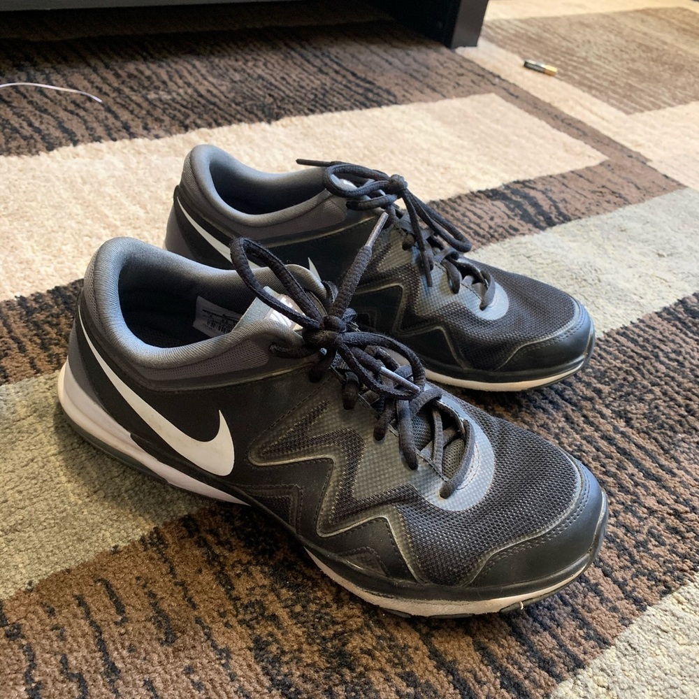 Size 9 Nike Sculpt Tr 2 Shoes